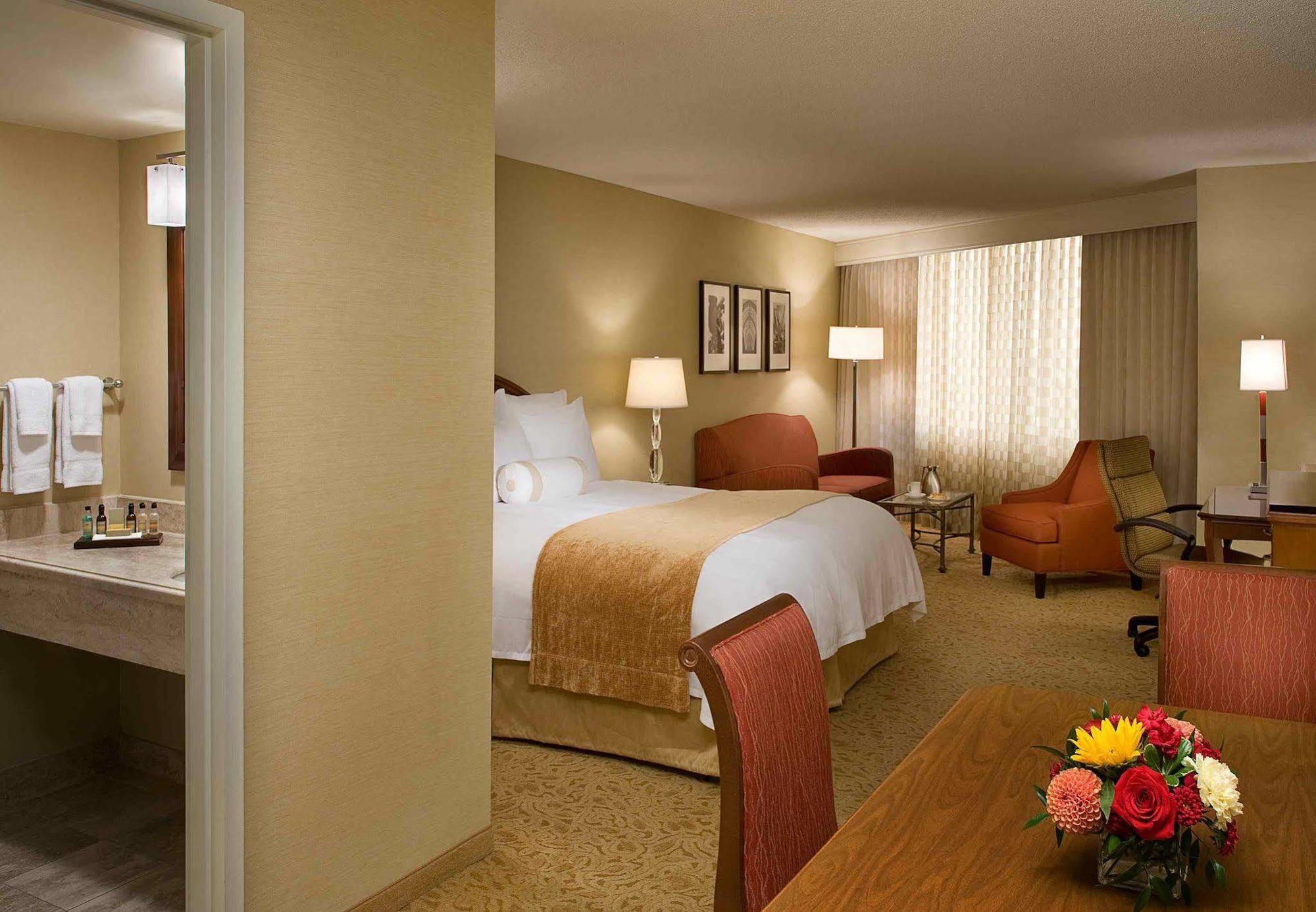 Aguascalientes Marriott Hotel Kültér fotó